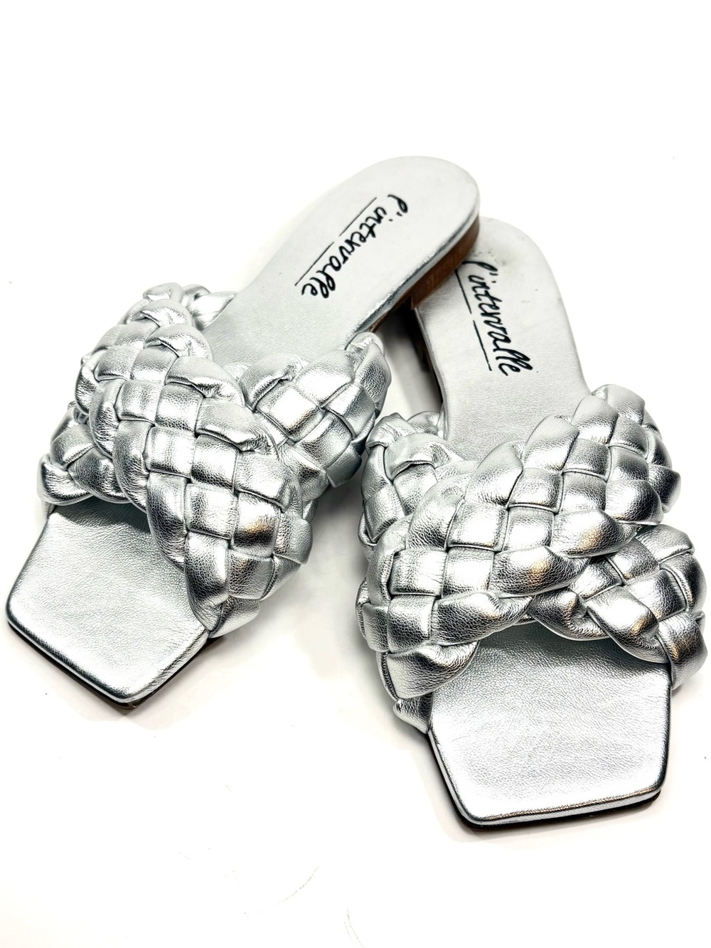 L’Intervalle Silver Slide Sandals | 40